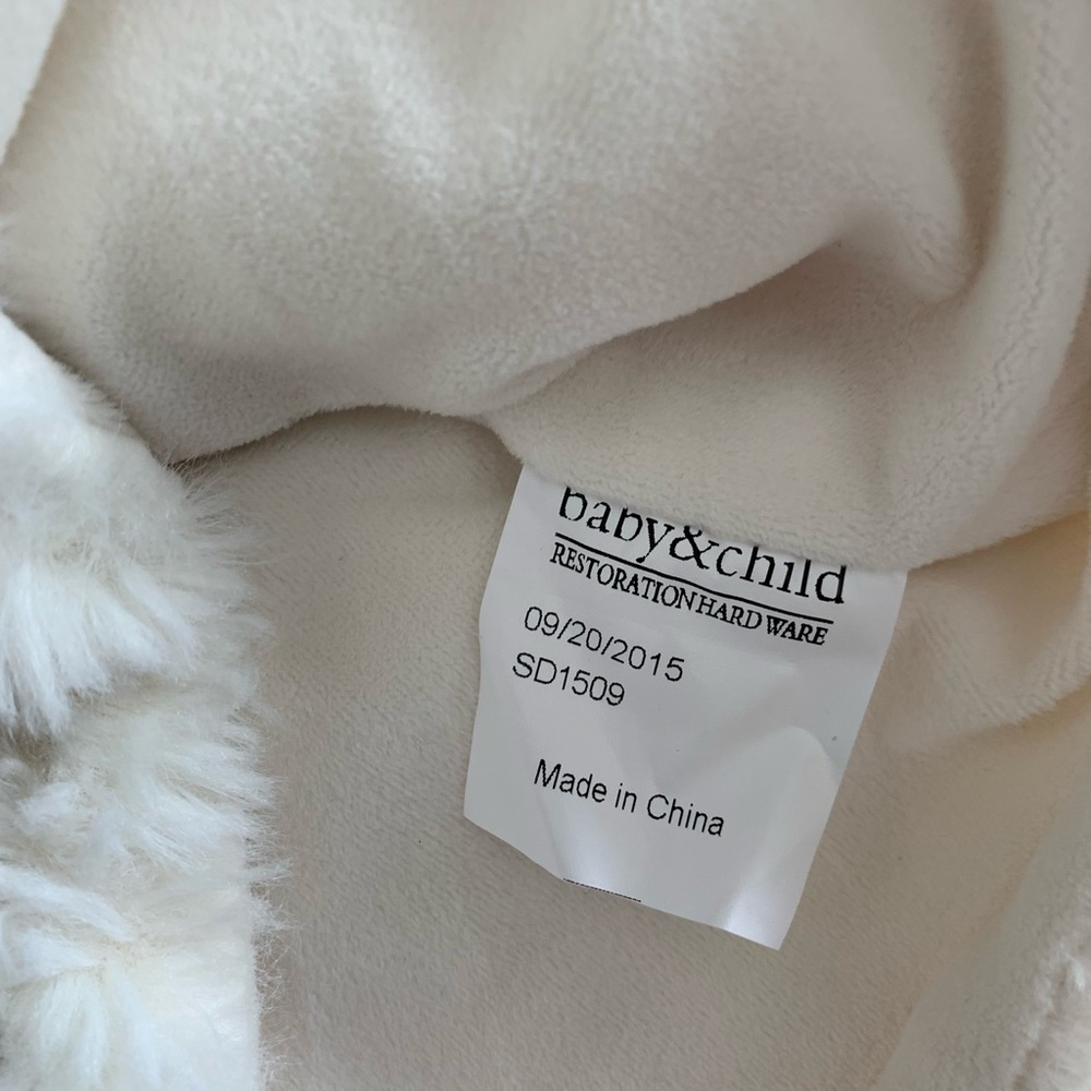 Baby & Child RESTORATION HARDWARE. Fur teddy jacket size 12 month. - Picture 2 of 4